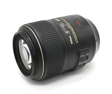 Nikon 105mm f/2.8G AF-S IF-ED VR Micro-Nikkor